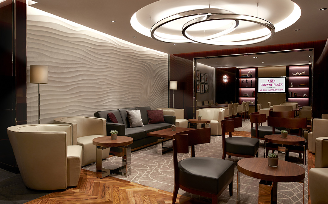 Interior Photographer London Graham Atkins-Hughes shoots the Club Lounge of Crowne Plaza Albert Embankment London